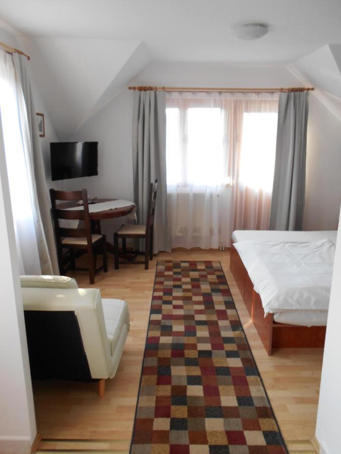 Casa Rudi & Ella Hotel Sălişte Bagian luar foto