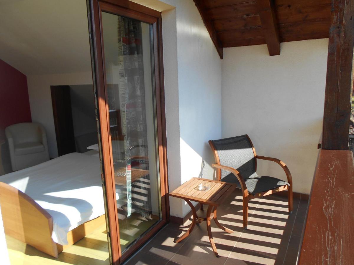 Casa Rudi & Ella Hotel Sălişte Bagian luar foto